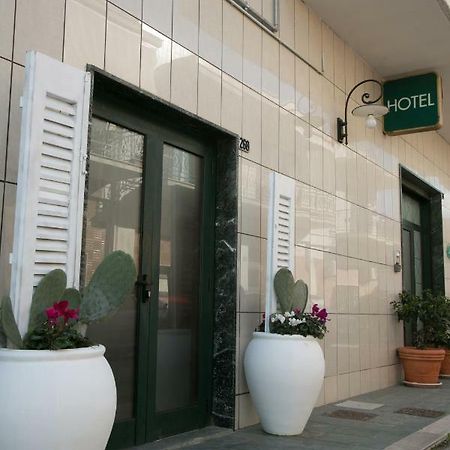 Hotel Bisceglie Exteriör bild