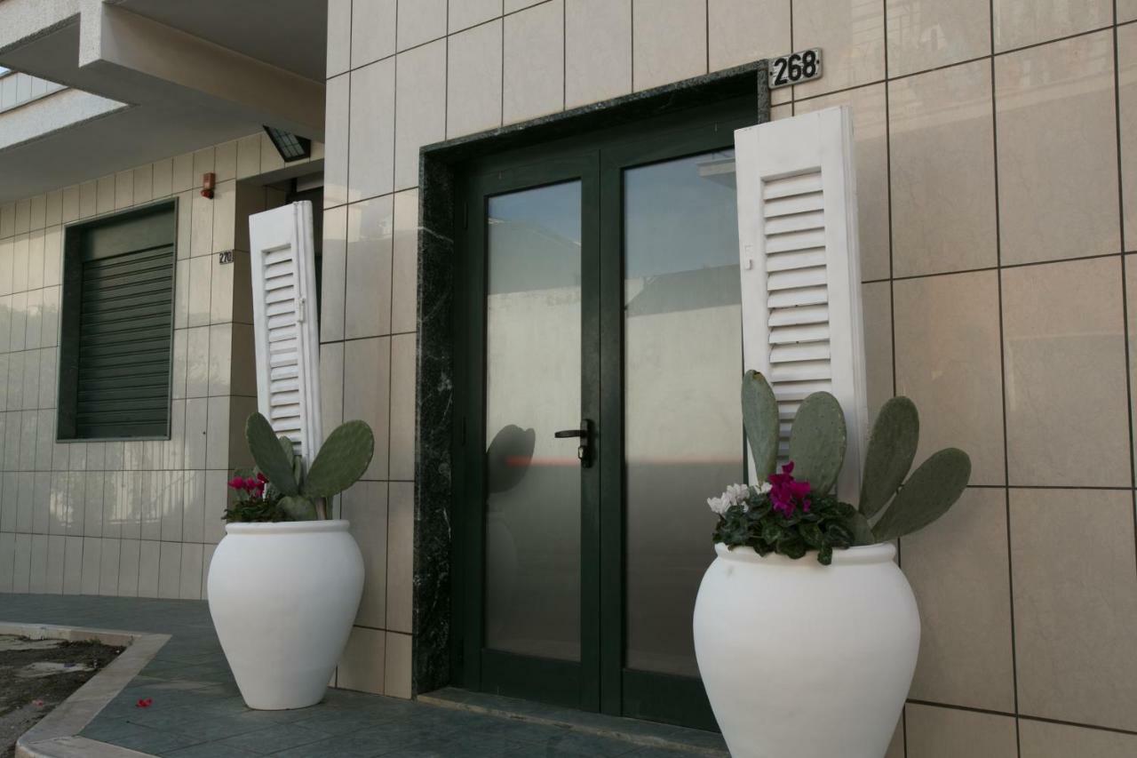 Hotel Bisceglie Exteriör bild